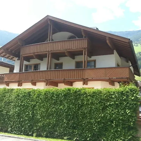 Zillertal Lägenhet *